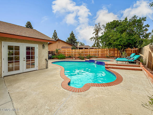 3307 Rainbow Creek Circle, Thousand Oaks CA: https://media.crmls.org/mediaz/0b20e596-72ab-4732-aa3b-b547cda9d571.jpg