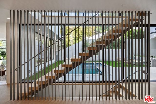 3670 Buena Park Drive, Studio City CA: https://media.crmls.org/mediaz/0b2117c6-ab99-4072-8d10-c172db727a7f.jpg