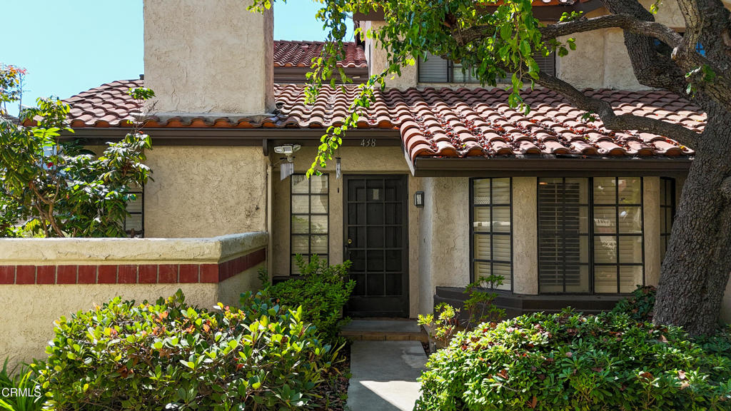 438 Las Palomas Drive