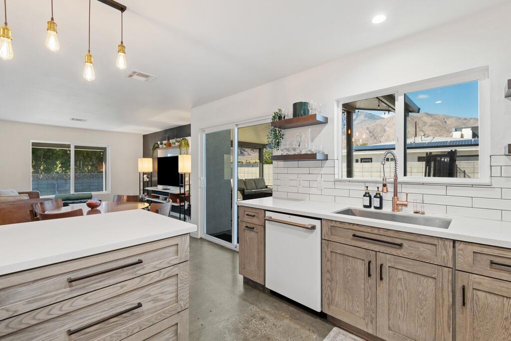 MLS #219137280DA image #9