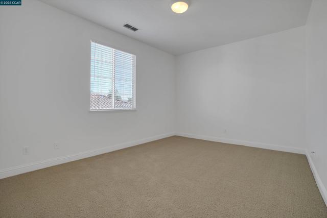 1411 Granite Creek Dr, Patterson CA: https://media.crmls.org/mediaz/0b2314b7-b74c-4471-b618-0f23d1c38ba4.jpg