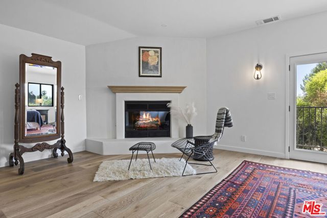 1131 Rancho Drive, Ojai CA: https://media.crmls.org/mediaz/0b23b366-054b-4de9-a1b7-620cbf9b0a02.jpg