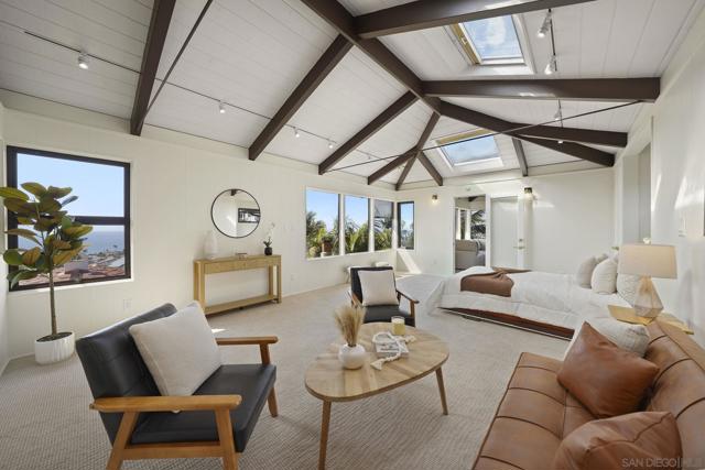 4427 Osprey St, San Diego CA: https://media.crmls.org/mediaz/0b24c74f-1cf2-4af0-9187-0b1d269669c2.jpg