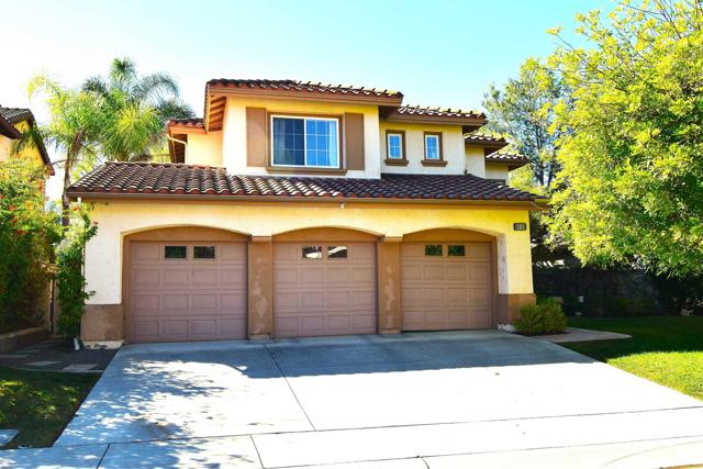 Detail Gallery Image 1 of 32 For 3119 Ferncreek Ln., Escondido,  CA 92027 - 4 Beds | 2/1 Baths