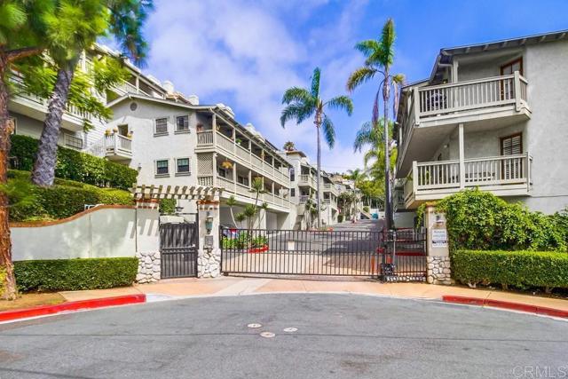 Detail Gallery Image 6 of 46 For 3961 Hortensia St #H4,  San Diego,  CA 92110 - 2 Beds | 2 Baths