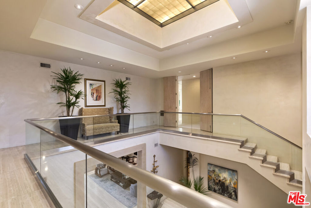 MLS #25565053 img 32