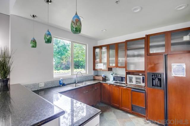 8211 Station Village Lane, San Diego CA: https://media.crmls.org/mediaz/0b29dcbe-91d3-4abe-bc95-43ccc038c7ae.jpg