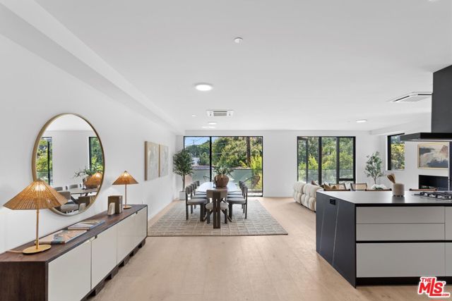 1618 Hilts Avenue, Los Angeles CA: https://media.crmls.org/mediaz/0b2b0ba2-fac2-4ded-966d-67a0fae44c8e.jpg