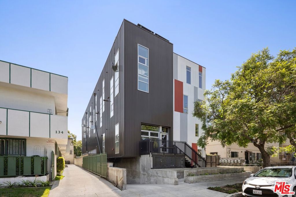 140 S Gramercy Place #1