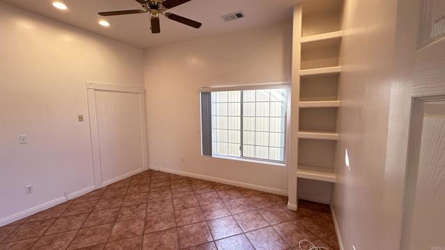 Detail Gallery Image 9 of 13 For 6003 Bonita Meadows Ln, Bonita,  CA 91902 - 3 Beds | 2 Baths