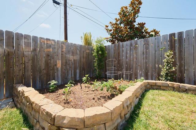 1713 Stewart Street, Oceanside CA: https://media.crmls.org/mediaz/0b2c2d94-11db-4989-801e-4b682eccd616.jpg