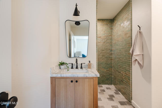 1207 Westridge Drive, Ventura CA: https://media.crmls.org/mediaz/0b2c552b-cf0a-4e7f-b146-d06057e8cab2.jpg