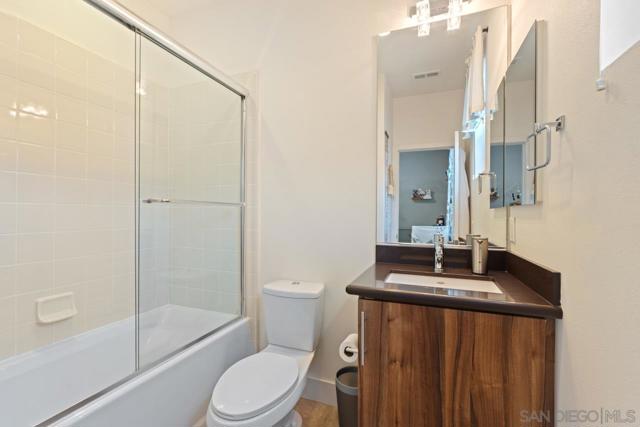 7839 Inception Way, San Diego CA: https://media.crmls.org/mediaz/0b2d824a-8a0d-47f2-82c6-71c2bbd6bd7f.jpg