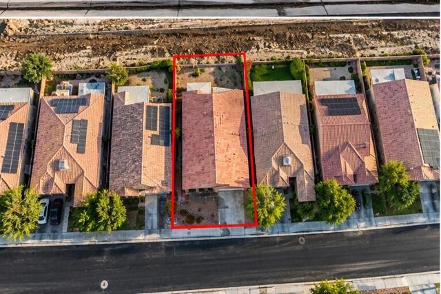 2667 Desert Breeze Way, Palm Springs, CA 92262