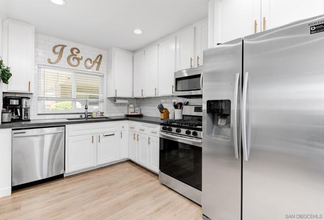 10791 Jeanne Terrace, Santee CA: https://media.crmls.org/mediaz/0b310ed7-3559-4a9b-b460-1a329ecb2f4f.jpg
