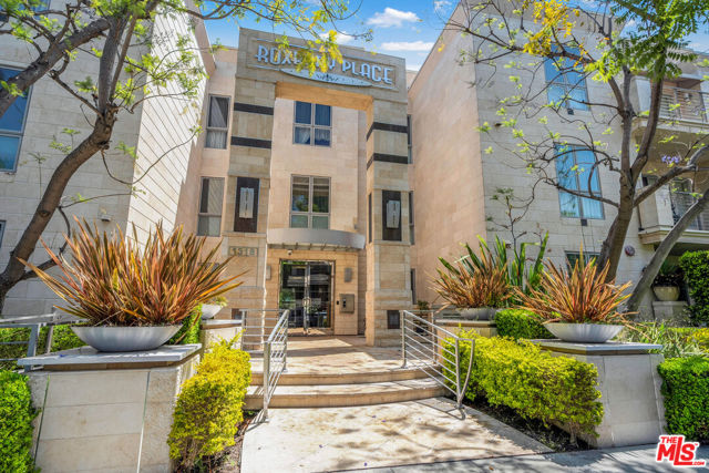1318 S Roxbury Drive, Los Angeles CA: https://media.crmls.org/mediaz/0b31332d-8663-421d-9e9b-0a3f203cf210.jpg