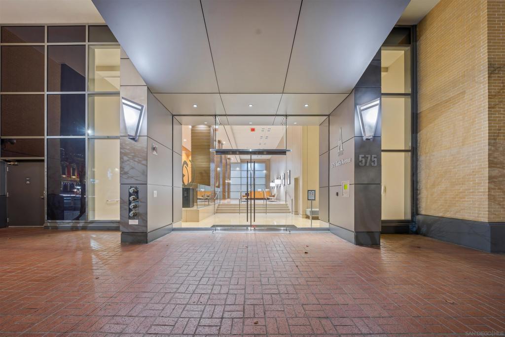 575 6th Ave - photo 2