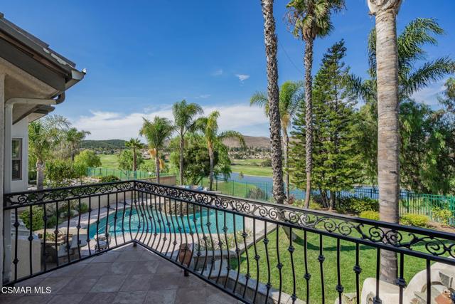 691 Larchmont Street, Simi Valley CA: https://media.crmls.org/mediaz/0b319f3b-e4ad-429d-8b58-8223881114db.jpg