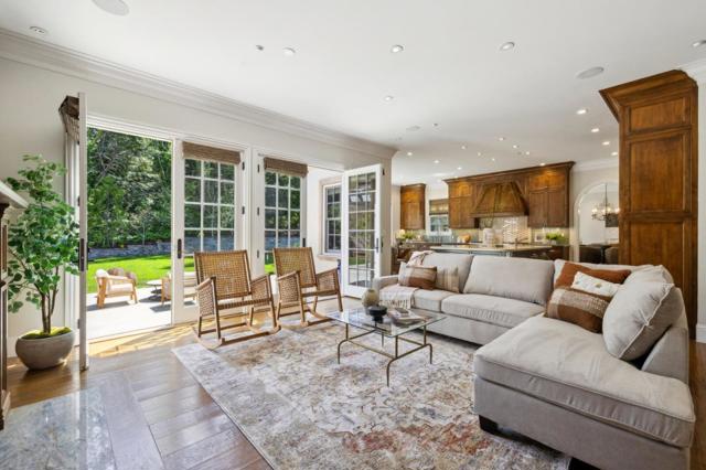 125 Stonepine Road, Hillsborough CA: https://media.crmls.org/mediaz/0b32144d-5593-420d-954a-ed9611dea244.jpg