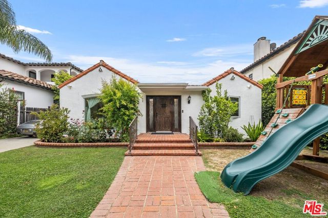 152 Swall Drive, Beverly Hills, California 90211, 5 Bedrooms Bedrooms, ,4 BathroomsBathrooms,Single Family Residence,For Sale,Swall,24394305