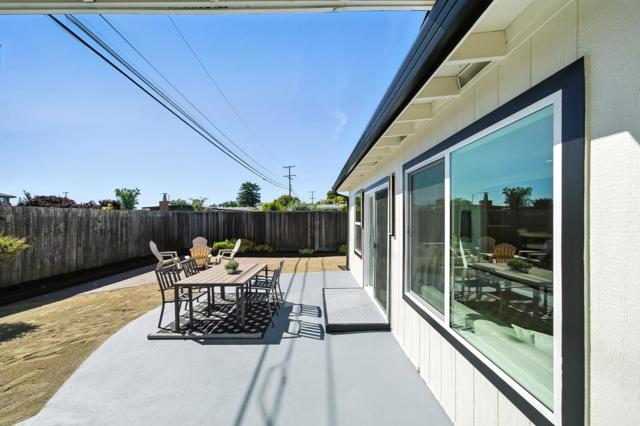 1633 Roberta Drive, San Mateo CA: https://media.crmls.org/mediaz/0b339148-5c61-4cc6-bab7-9aee0b2cce17.jpg