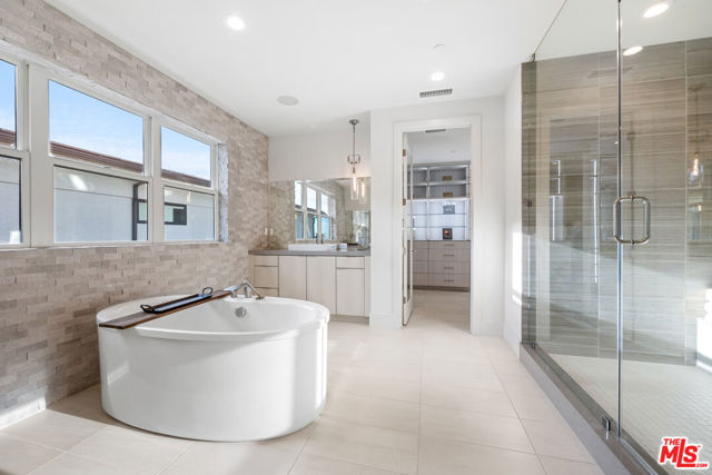 20378 W Marlow Lane, Porter Ranch CA: https://media.crmls.org/mediaz/0b344a67-5af4-4702-9618-7cdbd326d631.jpg