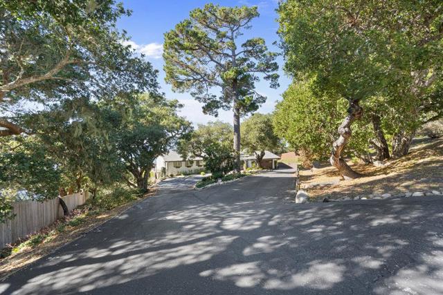 15 Mentone Road, Carmel CA: https://media.crmls.org/mediaz/0b34c4a9-9951-464f-a0b8-56ff498d0525.jpg
