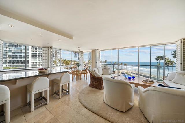 1780 Avenida Del Mundo, Coronado CA: https://media.crmls.org/mediaz/0b359185-9574-4b98-8c72-8edf54876a25.jpg