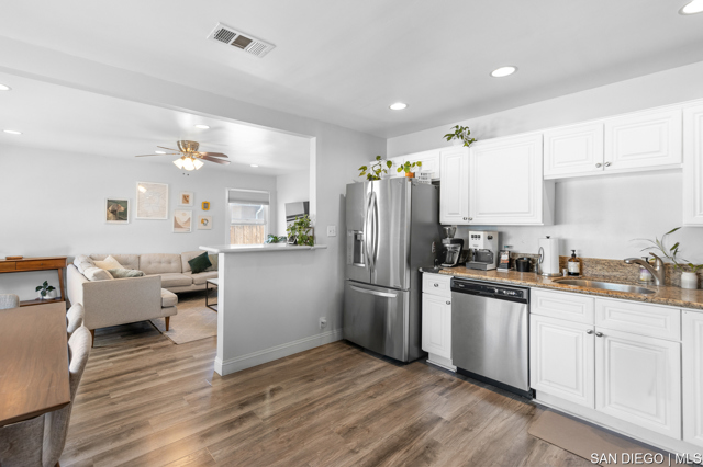 619 Maydee ST, Duarte CA: https://media.crmls.org/mediaz/0b3612db-6df1-4697-ab5f-2172595e00fc.jpg