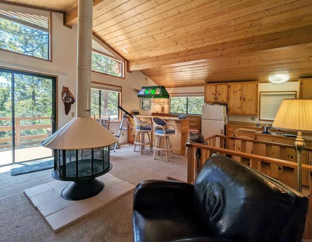 24655 Logan Creek Rd, Idyllwild, CA 92549