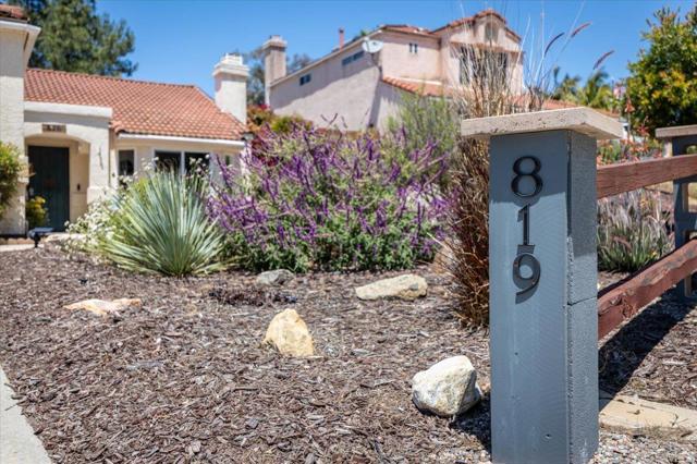 Detail Gallery Image 4 of 54 For 819 Corte Merano, Escondido,  CA 92026 - 3 Beds | 2 Baths