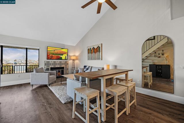 5727 Cutter Loop, Discovery Bay CA: https://media.crmls.org/mediaz/0b374d85-fb16-4318-a7ae-593aaea2e46c.jpg