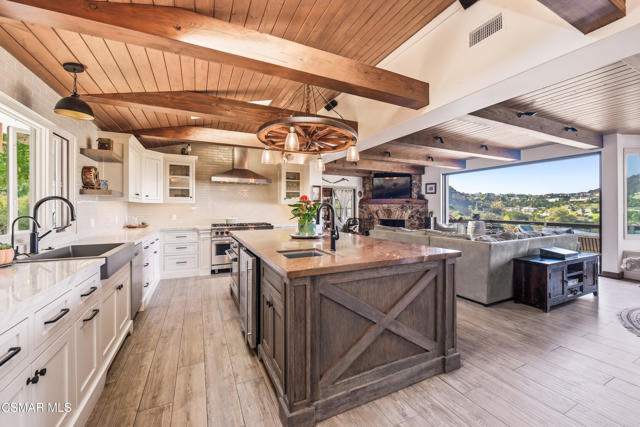 Photo of 356 E Carlisle Road, Thousand Oaks, CA 91361