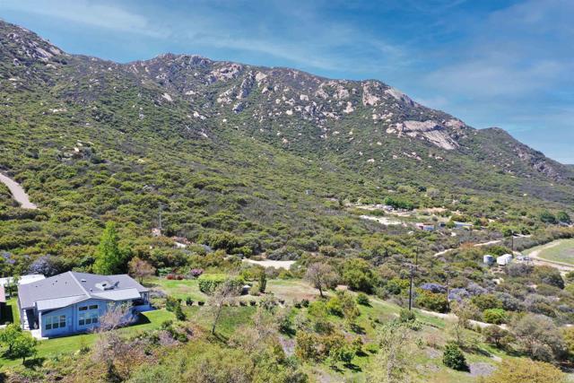 2555 Forest Park Road, Jamul CA: https://media.crmls.org/mediaz/0b3846fd-9e4f-4678-ad3e-18c39668b1c4.jpg