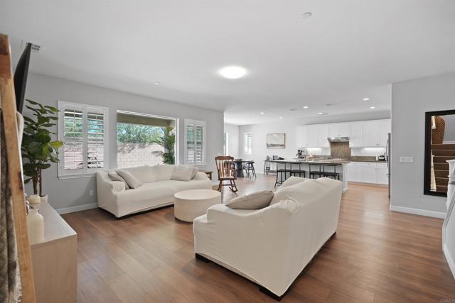 Detail Gallery Image 8 of 56 For 27702 Collier Dr, Menifee,  CA 92585 - 4 Beds | 3/1 Baths