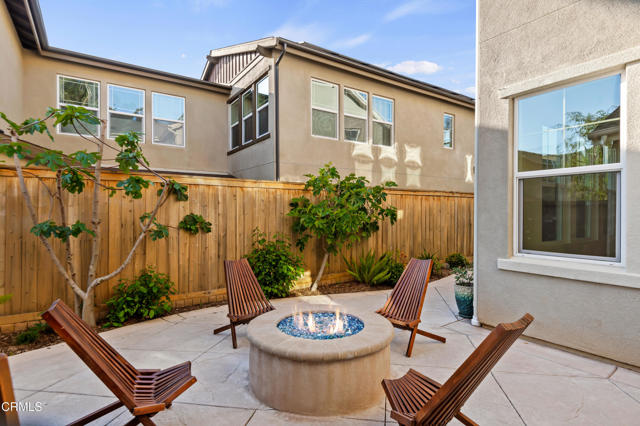 Detail Gallery Image 4 of 12 For 580 Alabama St, Ventura,  CA 93001 - 4 Beds | 3 Baths