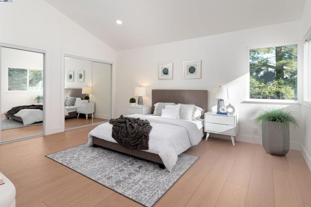 498 Via Royal, Walnut Creek CA: https://media.crmls.org/mediaz/0b3cba30-58ca-4d8d-b9f7-d3ba3a13234a.jpg