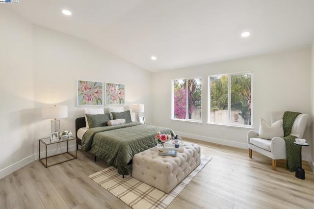 5089 Winterbrook Ave, Dublin CA: https://media.crmls.org/mediaz/0b3d372e-82ac-44ff-a878-65a94d3b211c.jpg