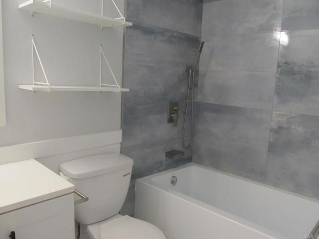 1111 Seacoast, Imperial Beach CA: https://media.crmls.org/mediaz/0b3d6a0d-ee7b-4291-ae6d-0c4d1a6d9c72.jpg