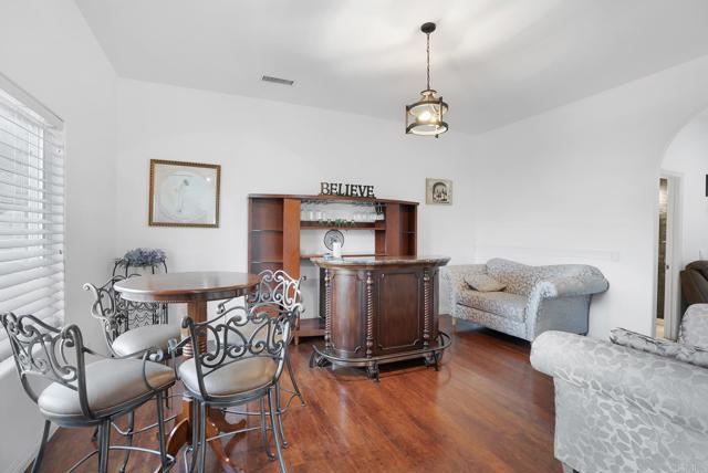 Detail Gallery Image 11 of 44 For 29738 Roble Verde, Valley Center,  CA 92082 - 3 Beds | 2/1 Baths