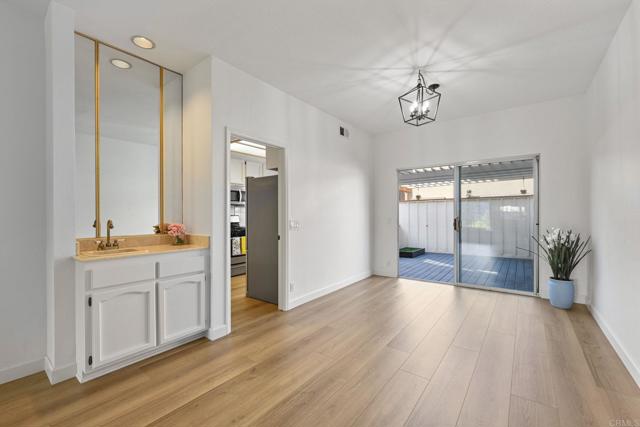 7727 Caminito Monarca, Carlsbad CA: https://media.crmls.org/mediaz/0b3ec8d2-4590-4ffa-b0b0-fb011f48c49c.jpg