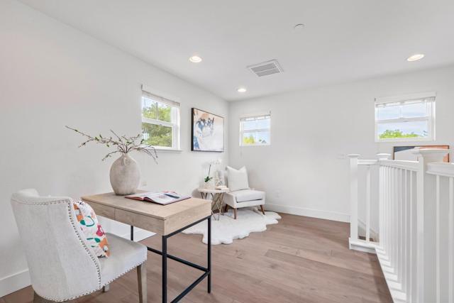 109 Avellino Way, Mountain View CA: https://media.crmls.org/mediaz/0b3f85df-0f93-4429-8cf3-a5bd530173e5.jpg