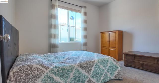 5305 Mcdowell Valley Ln, Antioch CA: https://media.crmls.org/mediaz/0b405cf4-530c-4712-b00c-d349b35fe3c7.jpg