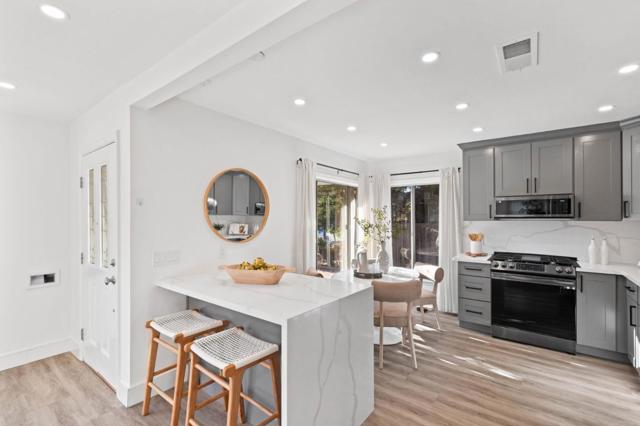 223 S Humboldt Street, San Mateo CA: https://media.crmls.org/mediaz/0b40776e-3520-4edf-b6de-87007b49efe7.jpg