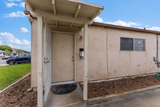 3317 19 Jemez Dr, San Diego CA: https://media.crmls.org/mediaz/0b407c74-2ce1-420f-a27a-3bcfcba2d87a.jpg