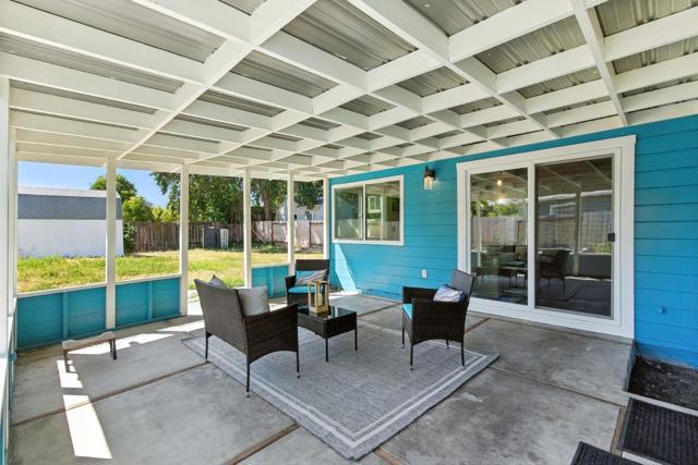 3612 Los Flores Avenue, Concord CA: https://media.crmls.org/mediaz/0b40bc07-d985-4450-b4c5-1ad50f3f1982.jpg