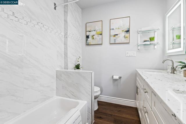 4010 Masterson St, Oakland CA: https://media.crmls.org/mediaz/0b40ca49-d233-4d14-b64e-e6f667cb8a33.jpg