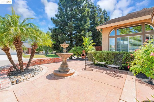 4452 Pronghorn Ct, Antioch CA: https://media.crmls.org/mediaz/0b415fca-cc52-4671-adb1-ba4df8d5bc51.jpg