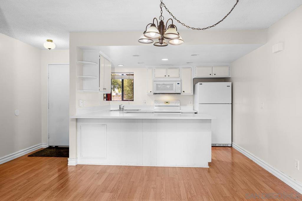 1257 Grand Ave - photo 3