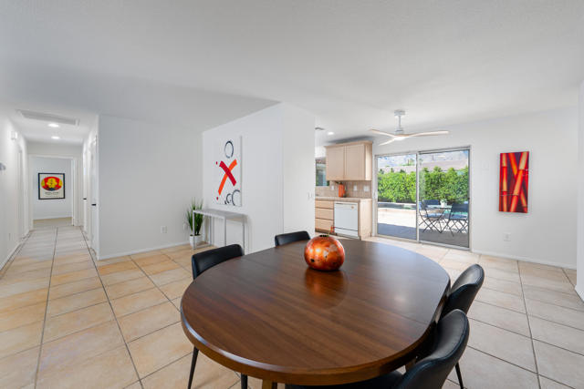 1843 N Whitewater Club Drive, Palm Springs CA: https://media.crmls.org/mediaz/0b42ce1e-259b-4829-bb8a-289029a68ada.jpg